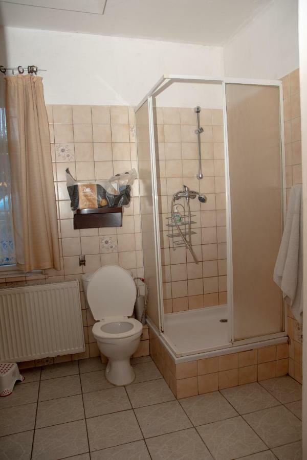 Apartmany U Kocoura Pod Klinovcem Kovarska Ngoại thất bức ảnh